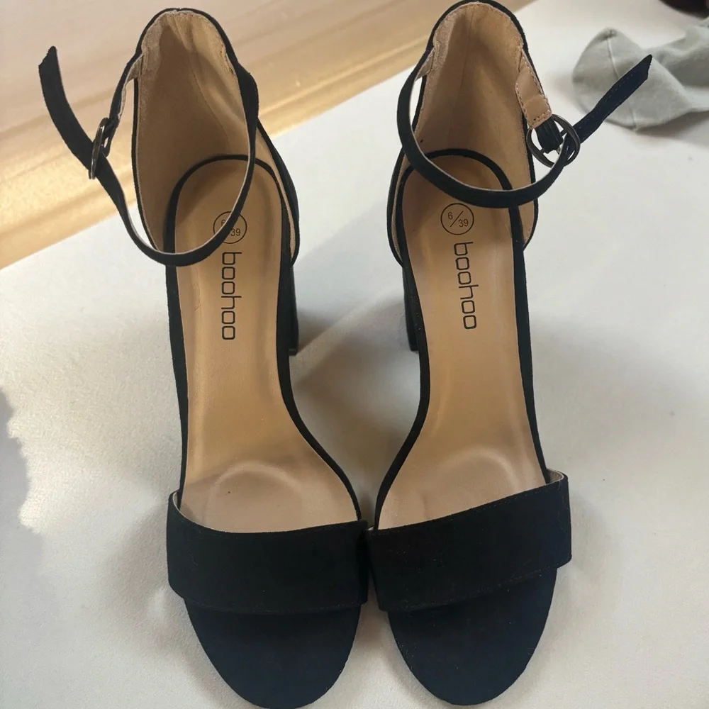 Boohoo Black Women's Heeled Sandals